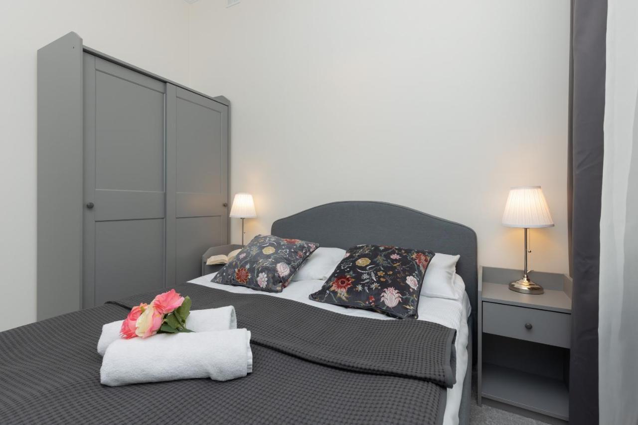 Warszawa Ochota Modern Apartment For Families By Noclegi Renters Exteriér fotografie